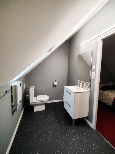Bathroom 8