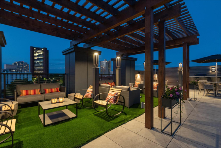 Food & Drinks 4, Luxury Furnished Apartments by Hyatus Downtown at Yale, New Haven