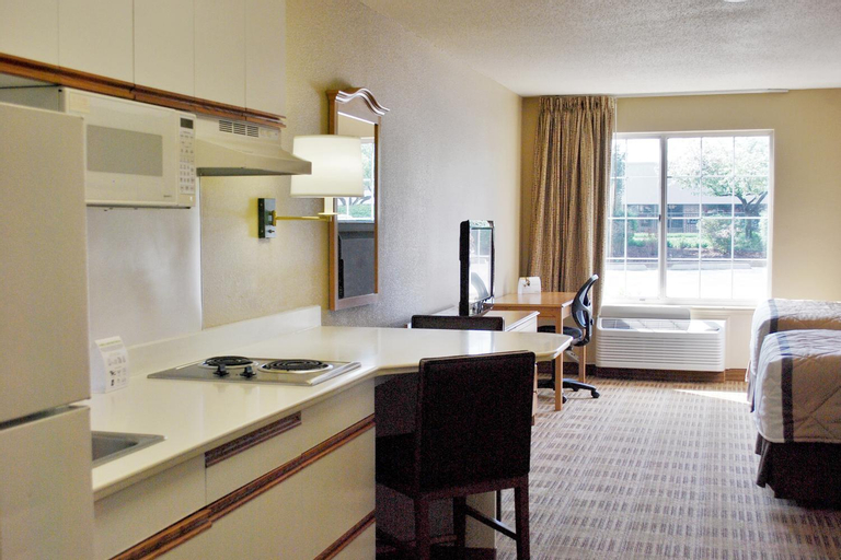 Dining Room 20