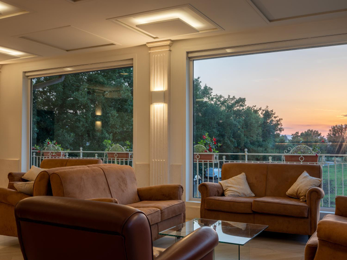 Public Area 2, Mirabella Hotel, Avellino