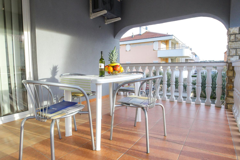 Others 5, Lucky Luke Pool Apartments, Novalja