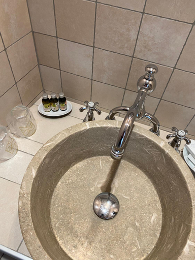 Bathroom 3, Hotel Du Lion D'Or, Hautes-Pyrénées