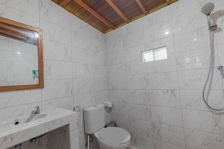 Bathroom 20