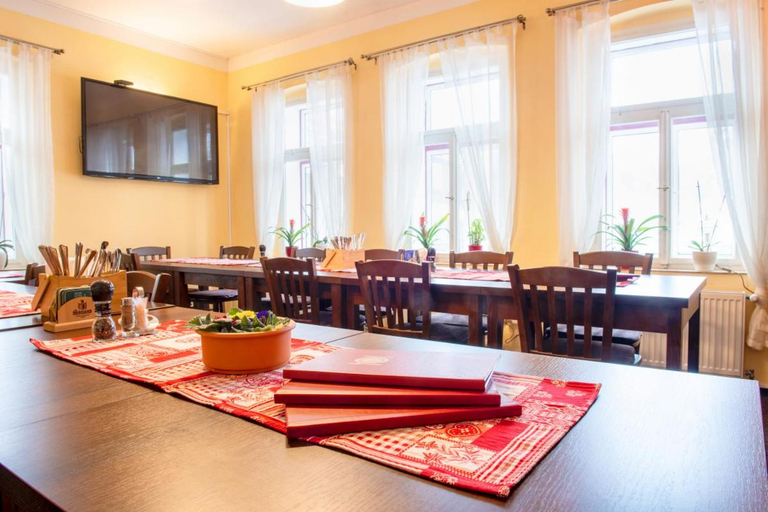 Others 2, AVe Restaurant, Děčín