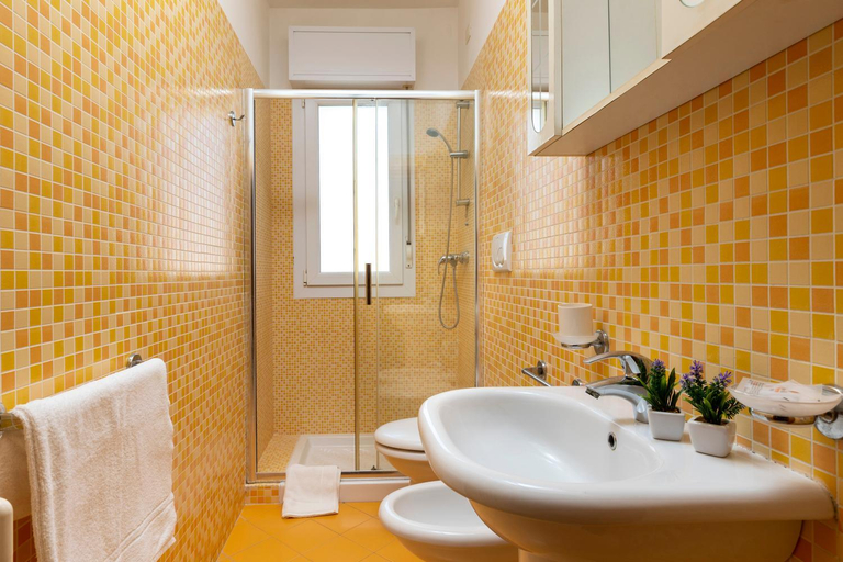Bathroom 3, Residence Uno Studio&Suites, Rimini
