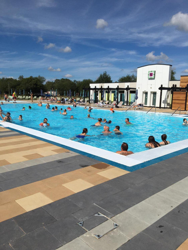 Sport & Beauty, Calypso Hot Tub Breaks Tattershall Lakes Pet Friendly, Lincolnshire