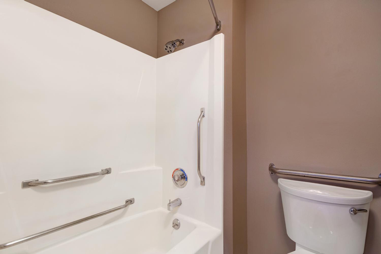 Bathroom 4