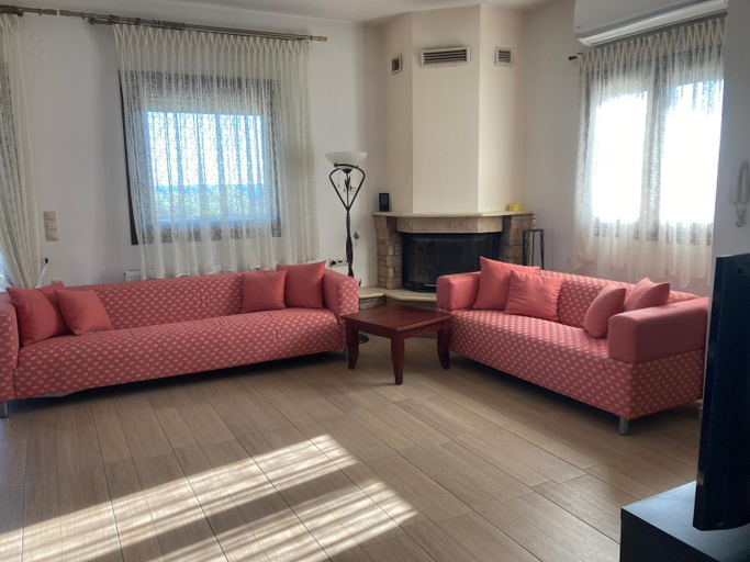 Others 5, Villa Giannoula, Central Macedonia