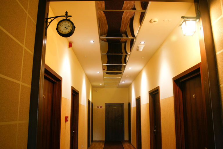 Others 4, Hotel 7, Szczecin