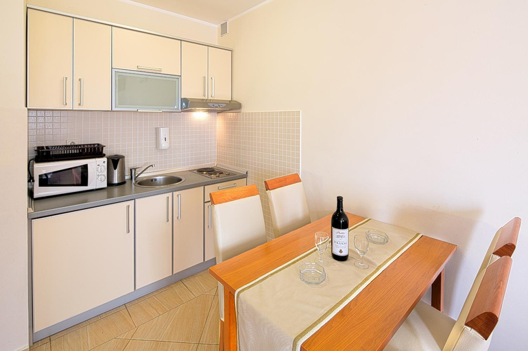 Others 5, Petrovac Holiday Apartments