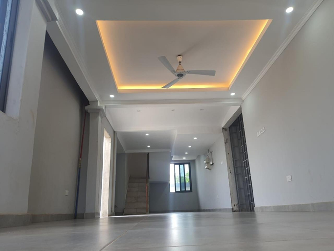 Others 3, Spacious Short Stay Wi-Fi Fully Private Amenities Generator Own Kitchenette Oyibi in Greater Accra H, Tema