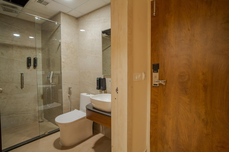 Bathroom 4, The Triana, Varanasi