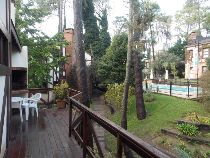 Others 5, Puerto Hamlet, Pinamar