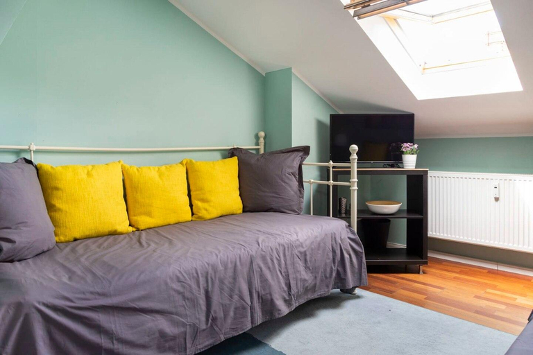 Bedroom, Rosenthaler CALLING - ROOFTOP APARTMENT+A/C, Berlin