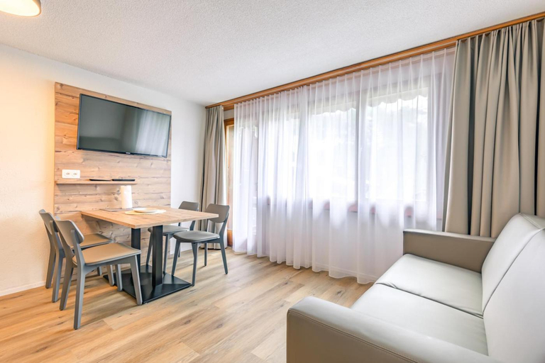 Others 2, Chalet Graben - Aare Jungfrau AG, Interlaken