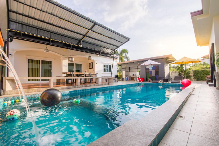 Sport & Beauty 2, Baan Big Family Pool Villa, Hua Hin