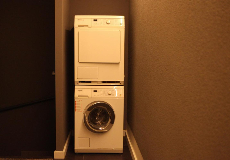 Bathroom 3, LupoApartments Kosynierow Klimatyzacja Dostep na Kod, Łódź