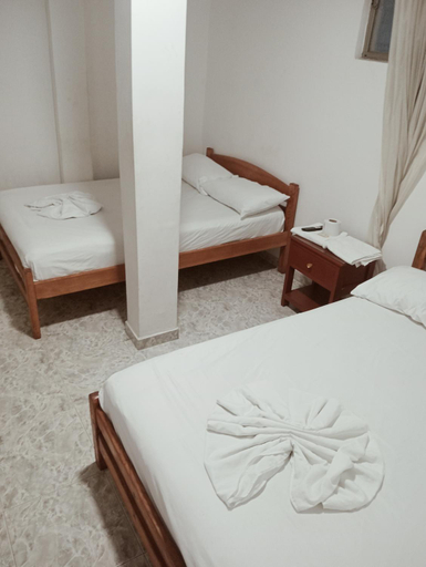 Others 5, Hotel damayu, Melgar