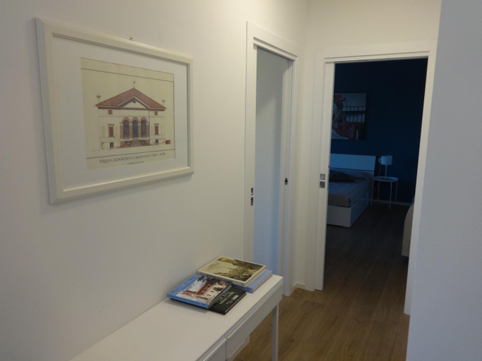Others 5, Residenza Capitello 48, Vicenza