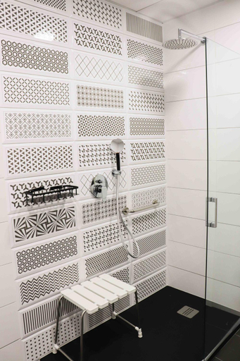Others 5, R4Hostel, Pontevedra