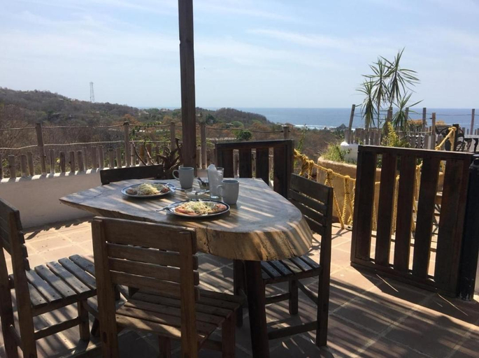 Food & Drinks 5, Hotel Quinto Sol Mazunte , Dist. Pochutla