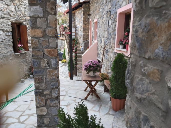 Others 1, Konaki inn, Central Macedonia