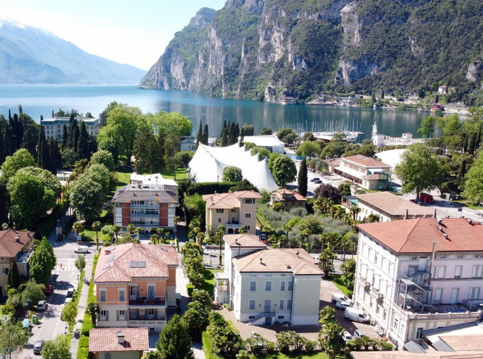 Others 4, Villa Brunelli, Trento