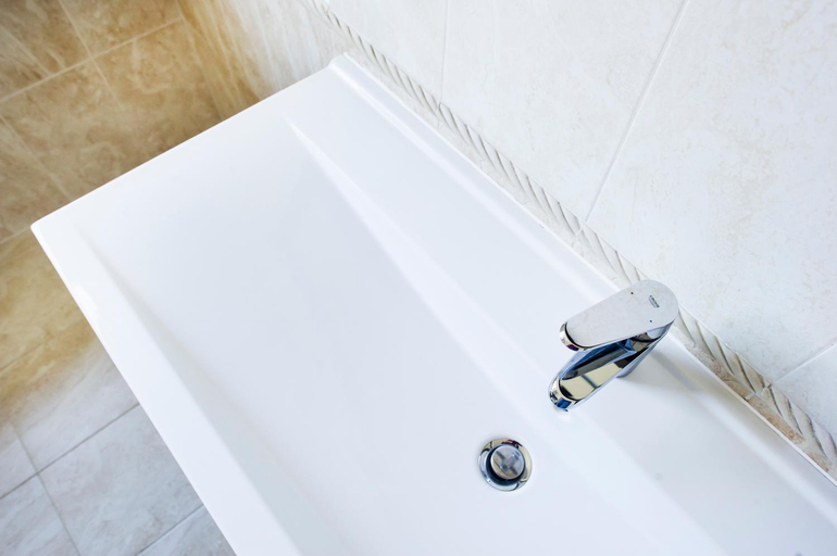 Bathroom 4, Red Brick Apartments, Klaipėdos