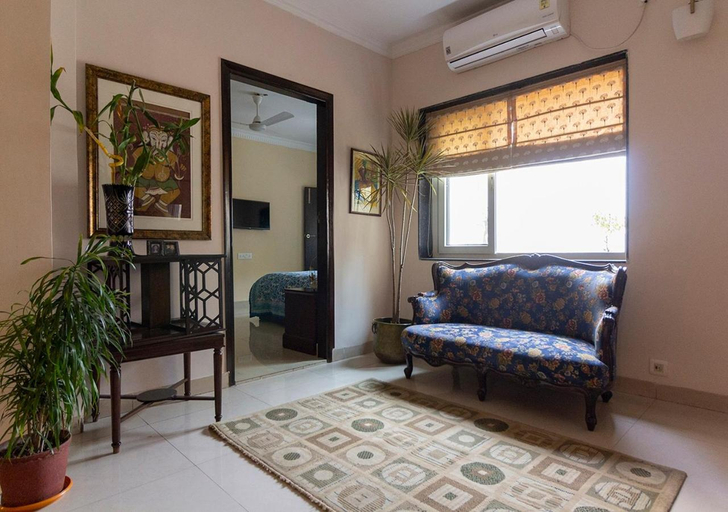 Others 3, Neelam Bed & Breakfast, Kolkata