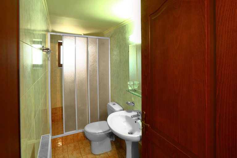 Bathroom, Artemis Traditional Guesthouse, Peloponnese