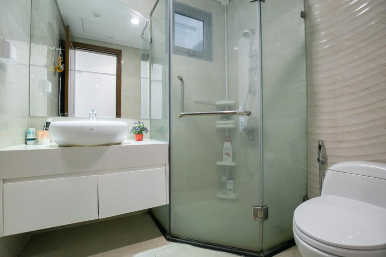 Bathroom 3, BOM HOMES- VINHOMES TIMESCITY- 2BR- COZY APT, Hai Bà Trưng