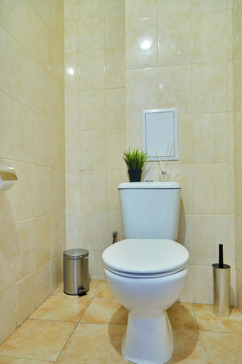 Bathroom 2, Elegant Lux Apartment in central square, Mukachivs'ka