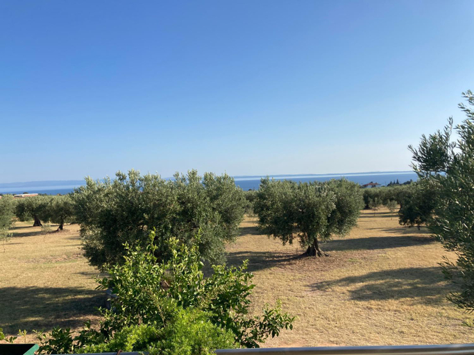 Others 3, Villa Giannoula, Central Macedonia