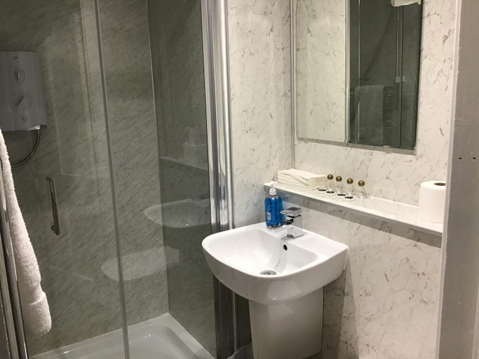 Bathroom 3, Belvedere Guest House, Aberdeenshire