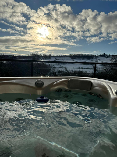 Sport & Beauty 4, Woodroyd Spa Suites, Calderdale