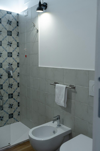 Bathroom 5, La Dimora del Principe, Viterbo