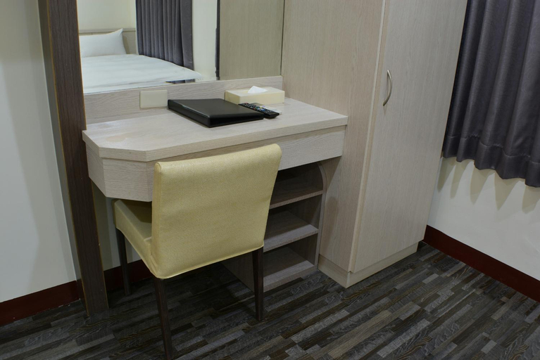 Others 4, Well Live Hotel, Yulin