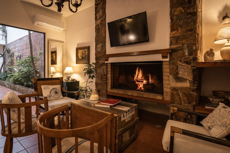 Public Area, Posada Manuel Lobo, n.a540