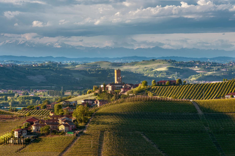Others 2, Angolo Divino, Cuneo