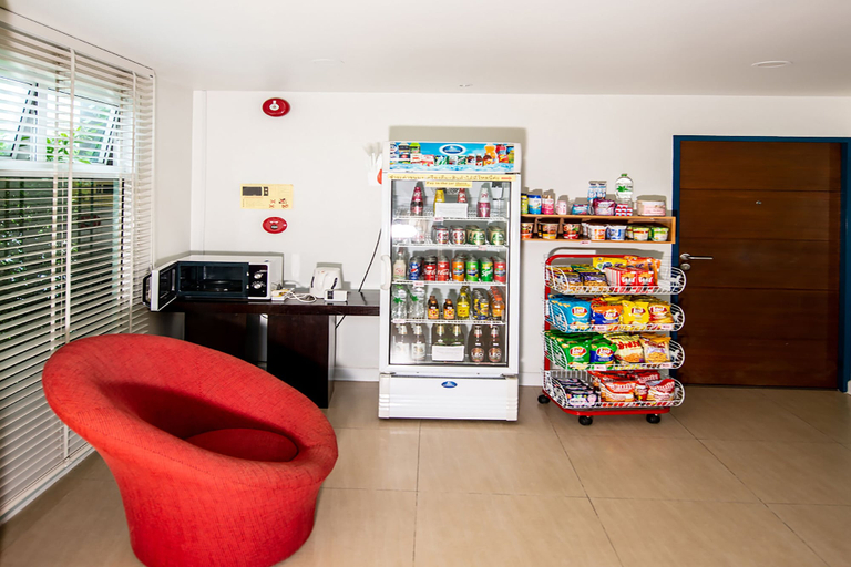 Food & Drinks 5, Shyne Place, Phuket Island