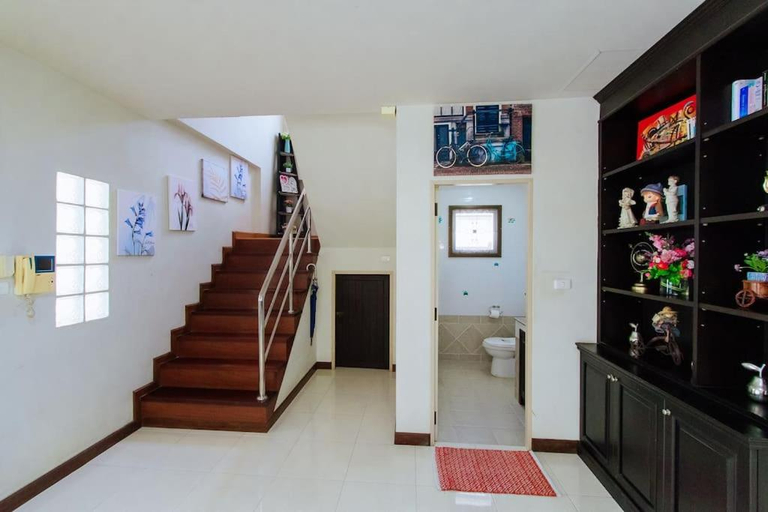 Public Area 4, Private Residence Hosted by Sasithorn, Bang Lamung