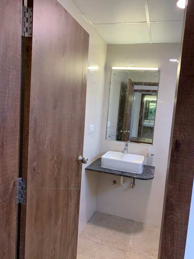 Bathroom 2, Airport Regency, Bangalore Rural