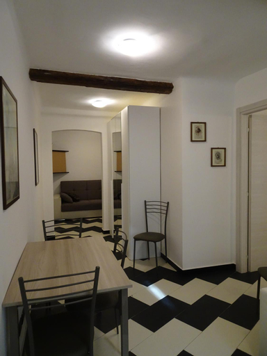 Dining Room 16