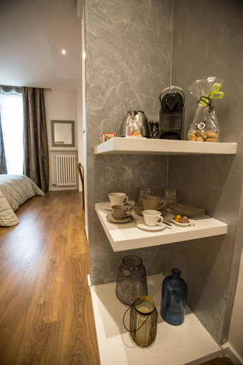 Bathroom 3, Arena Suite, Verona