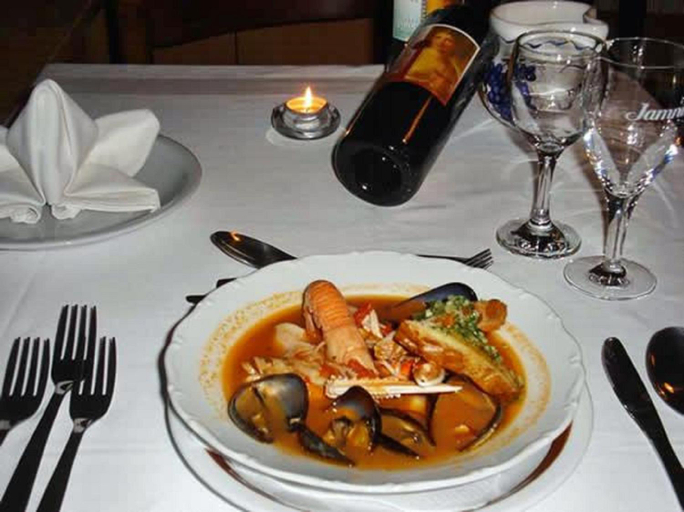 Food & Drinks 3, Bed and breakfast Rogocana, Labin