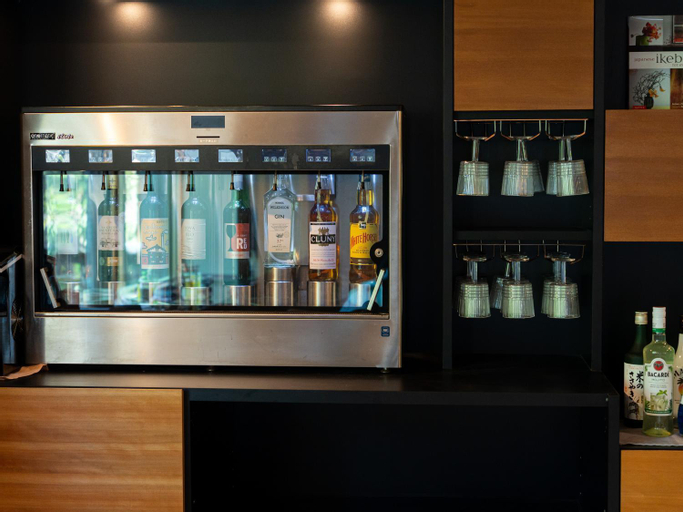 Food & Drinks 5, Accommodation for people over 18 years old Sumie Chita, Minamichita