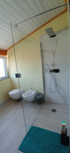 Others 5, I viaggi del Lea, Self Check-In, Bellinzona