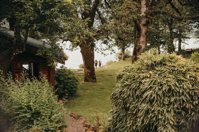 Others 5, Wilder and Pine Riverside Cabins, Skamania