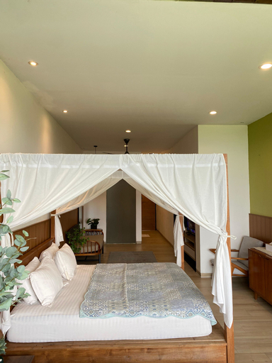 Bedroom 9
