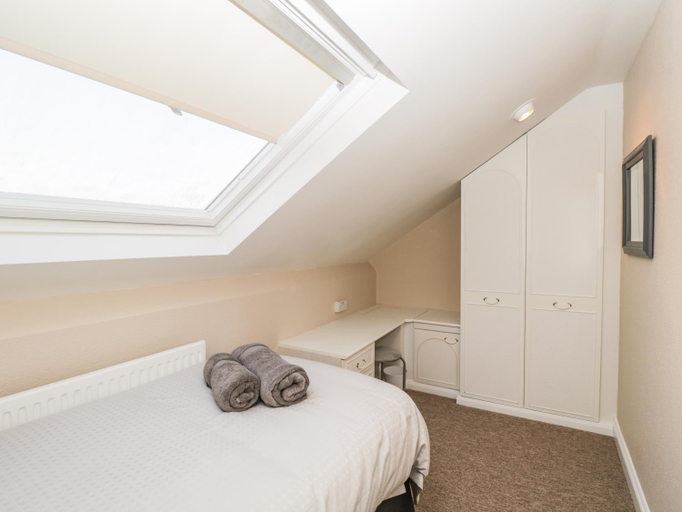 Bedroom 2, Annex Chetnole, North Somerset
